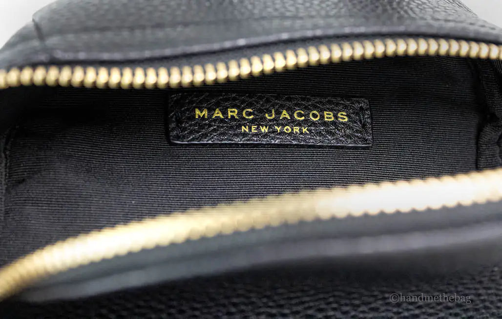 Mini sac à dos ajustable en cuir grainé noir Marc Jacobs